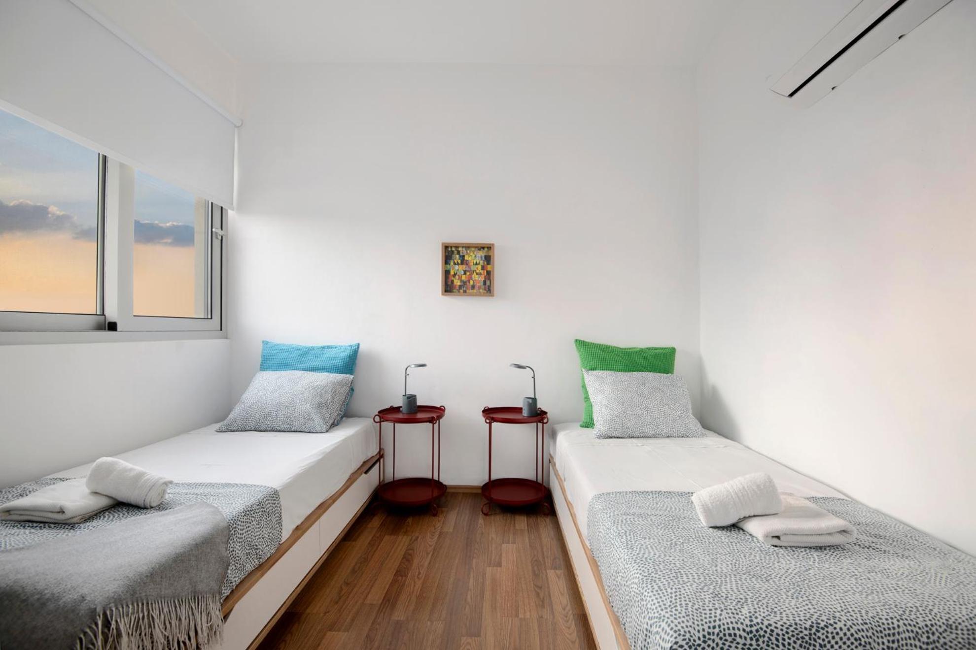 Amazing Two Bedroom Apartment Larnaca Exterior foto