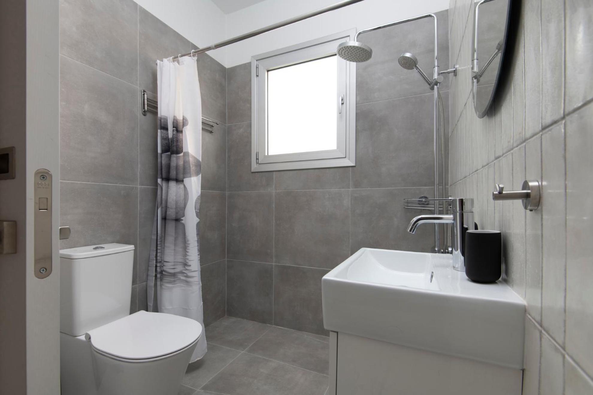Amazing Two Bedroom Apartment Larnaca Exterior foto